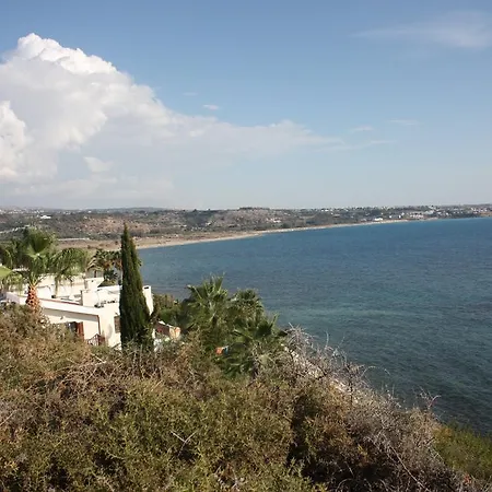 Green Oasis Beach Coral Bay